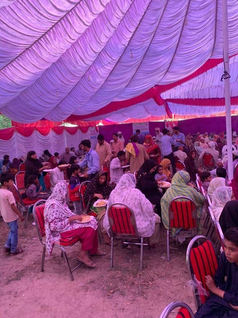 The waiting marquee on the second day of the camp